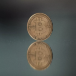 Bitcoin en la mira: expertos debaten su futuro inmediato